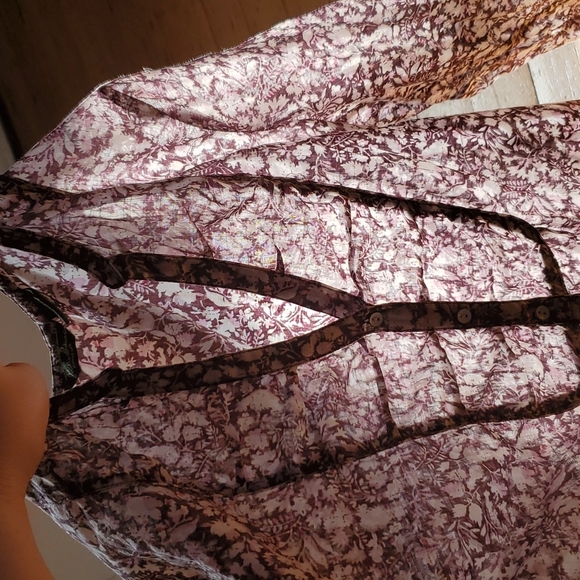purple botanical print top, S - Picture 9 of 9